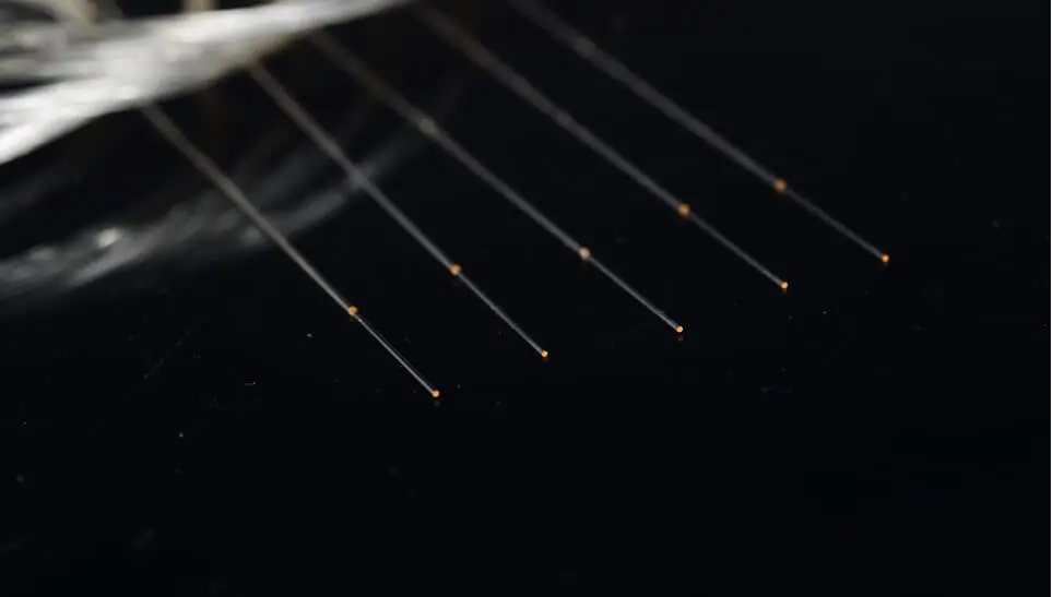 Fibre à revêtement haute réflexion 1550 nm
