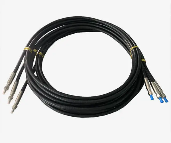 câble de raccordement fibre SMA