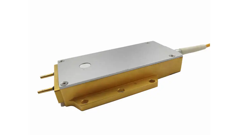 Diode laser couplée par fibre de 915 nm, 120 W
